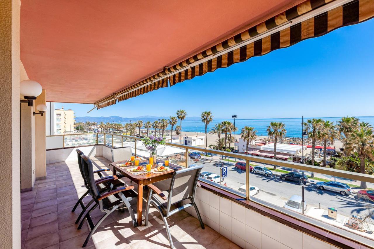 797 Holiday Rentals - Amplio Piso Con Terraza En Primera Linea De Playa Торремолинос Экстерьер фото