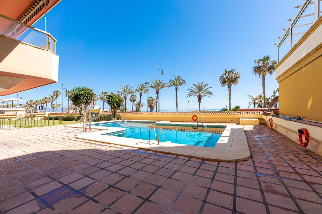 797 Holiday Rentals - Amplio Piso Con Terraza En Primera Linea De Playa Торремолинос Экстерьер фото